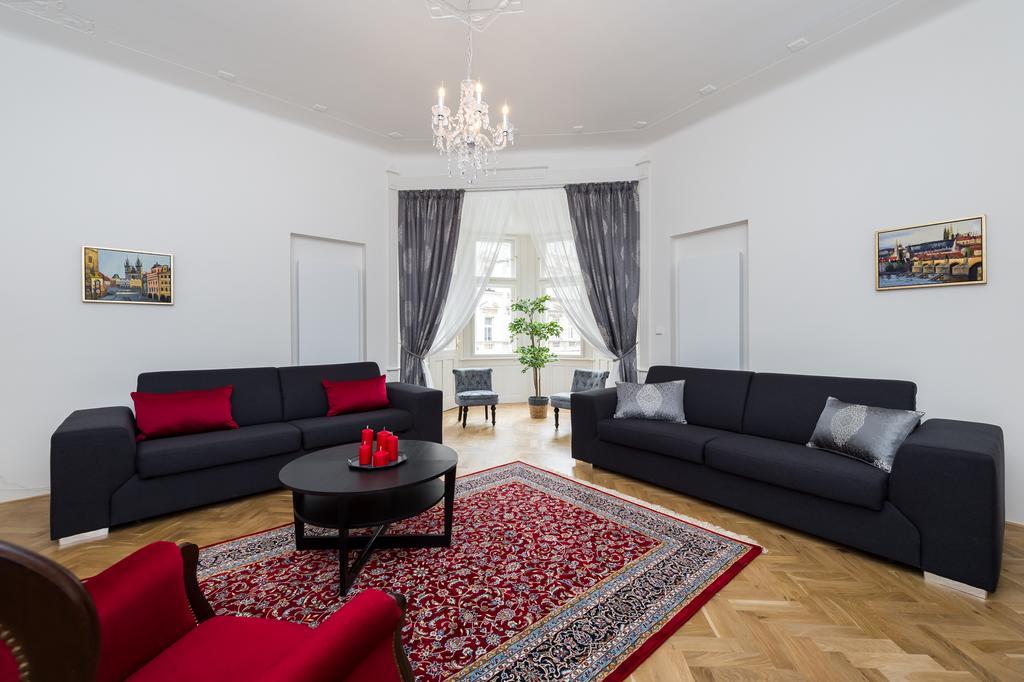 Love To Live Apartments Praga Exterior foto