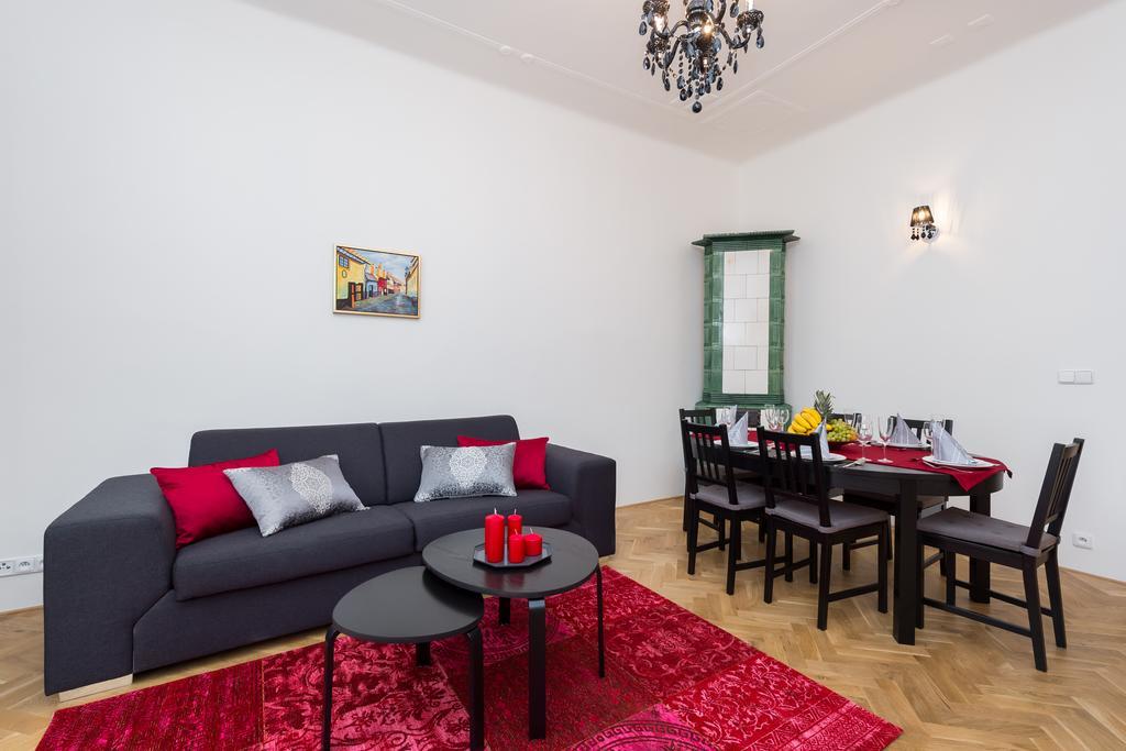 Love To Live Apartments Praga Exterior foto