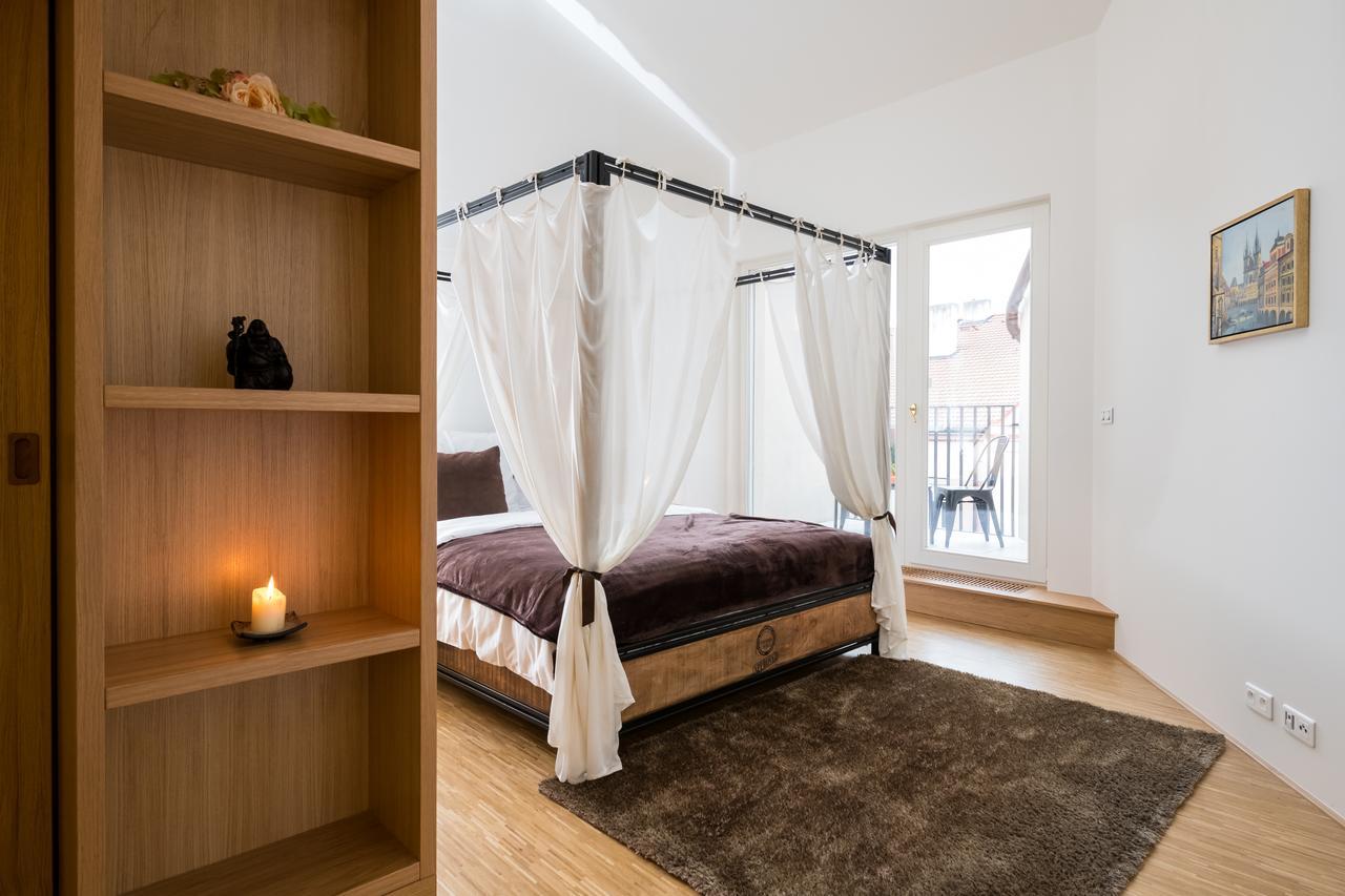 Love To Live Apartments Praga Exterior foto