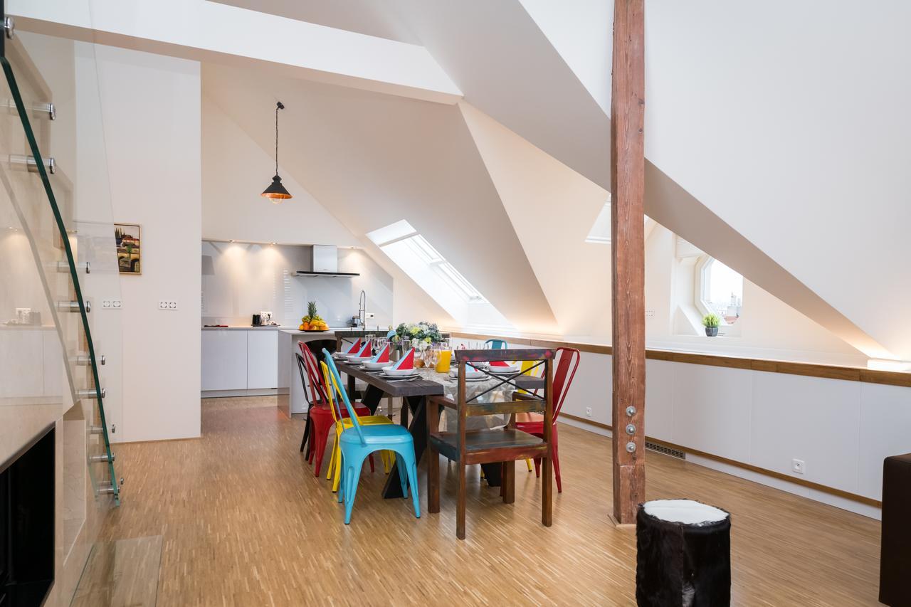 Love To Live Apartments Praga Exterior foto