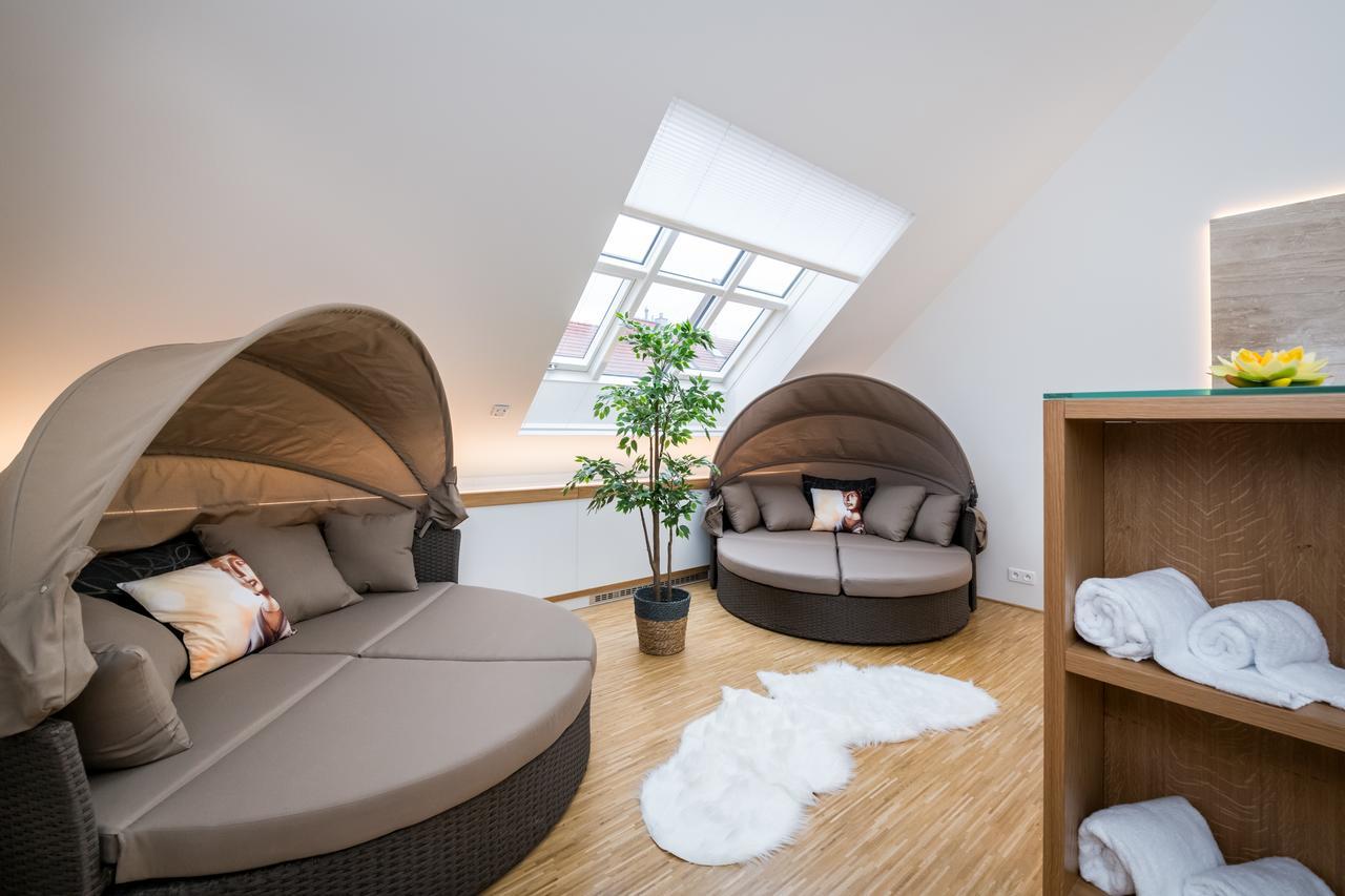 Love To Live Apartments Praga Exterior foto
